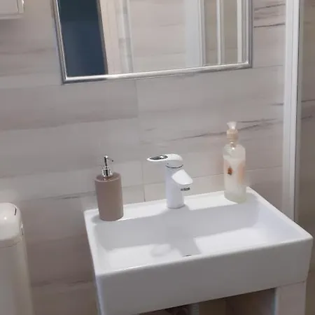 بيت ضيافة Garden Szivarvany Utca 39 Superior Vendeghaz