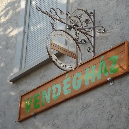 Garden Szivarvany Utca 39 Superior Vendeghaz سيغيد