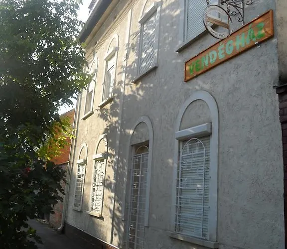 Garden Szivarvany Utcai Vendeghaz Pensionat